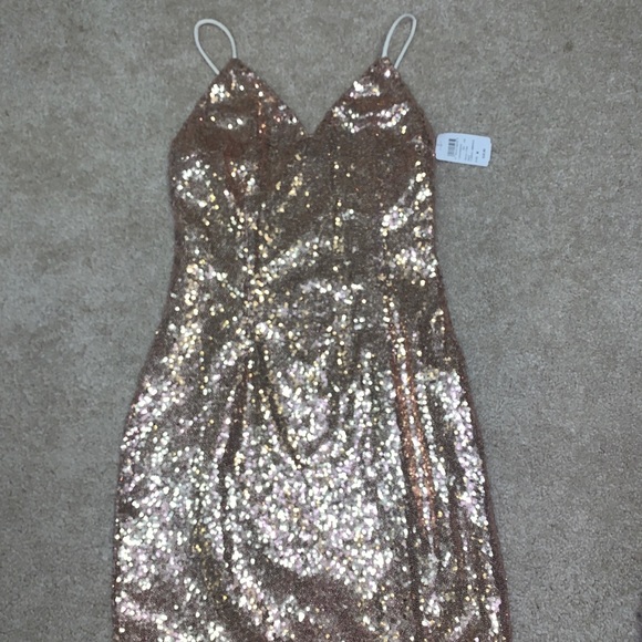 Windsor Rose Gold Sequins dress - Picture 5 of 5